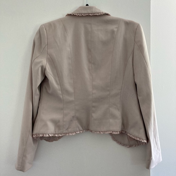 H&M Ruffle Satin Blazer! - Picture 2 of 7